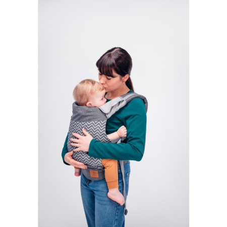 Marsupiu ergonomic, Lionelo, Margareet Air, 3 pozitii de purtare, 4 luni+, Pana la 20 Kg, Material respirabil 3D Air Mesh, Catarama dubla de siguranta, Bej [16]
