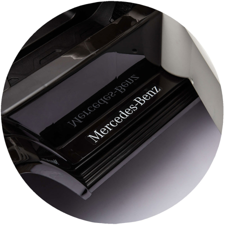 Masinuta electrica Chipolino SUV Mercedes EQG cu scaun din piele si roti EVA black [9]