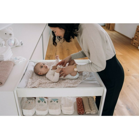 Masuta de infasat, FreeON, Mila, din lemn, cu 4 roti pentru transport facil, cu 3 suprafete de depozitare, 76x54x86 cm, White [7]