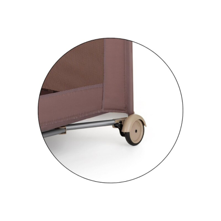 Patut pliant, Petite&Mars, Nyja, 120 x 60 cm, Cu roti, Functie de tarc, Pliere compacta, Include geanta de transport, Intrare laterala cu fermoar, Pereti din plasa, Pana la 15 kg, 0-30 luni, Mocha [6]
