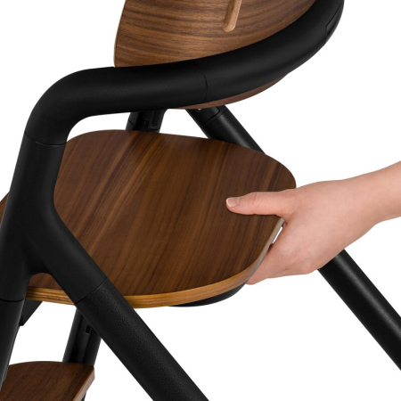 Scaun de masa multifunctional Celia, Lionelo, din lemn de fag, 6 luni- adult, Husa impermeabila, Tavita silicon, Suport de picioare reglabil, Greutate maxima 90 Kg, Negru [13]