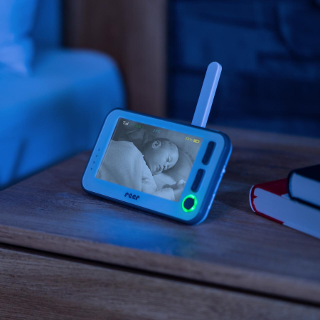 Video monitor digital pentru bebelusi cu camera rotativa si urmarire inteligenta a miscarii, REER BabyCam XL 80440 [6]