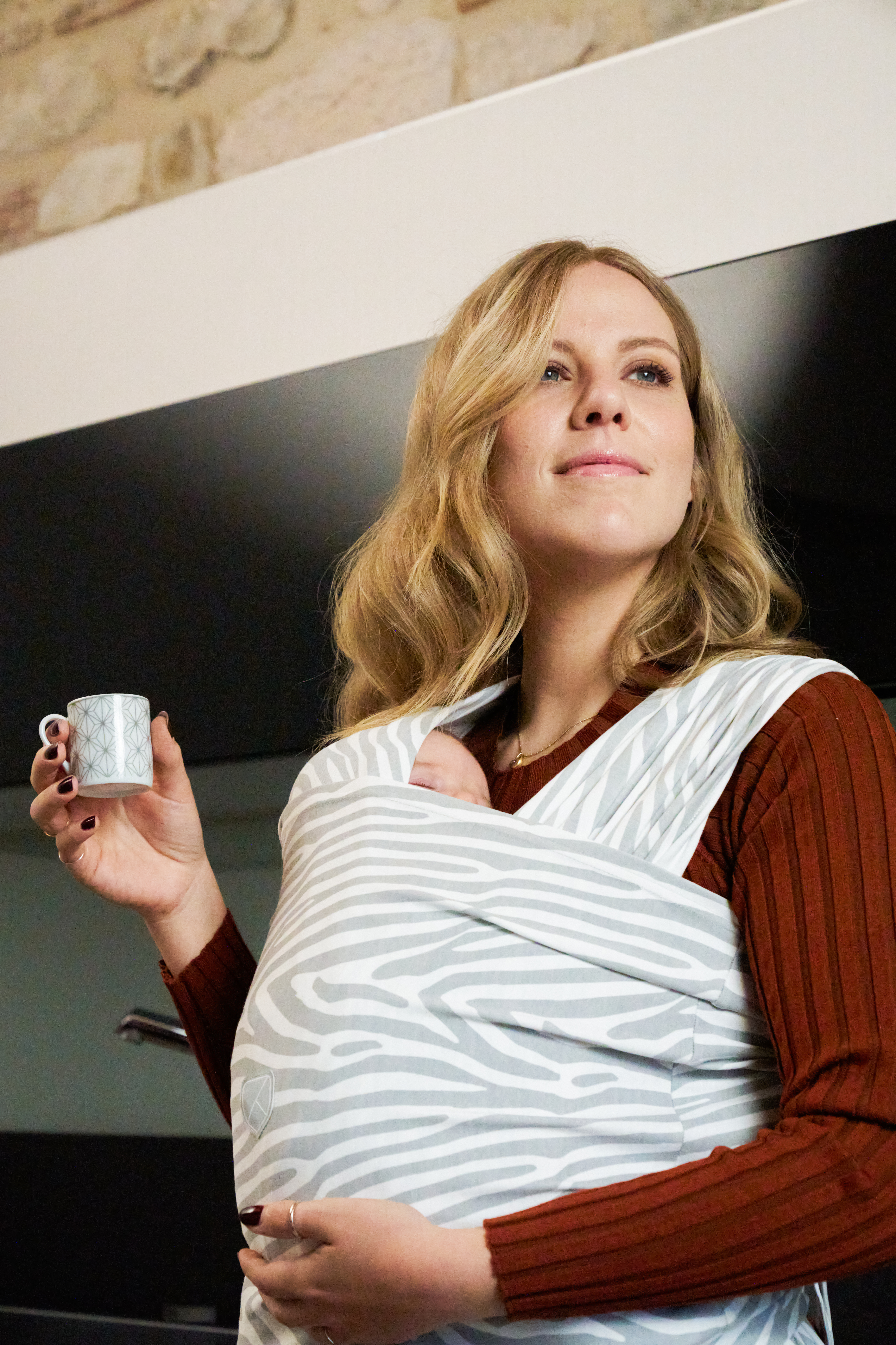 Marsupiu ergonomic pentru bebeluși, Koala Cuddle Band 2, Tiger White Grey [3]