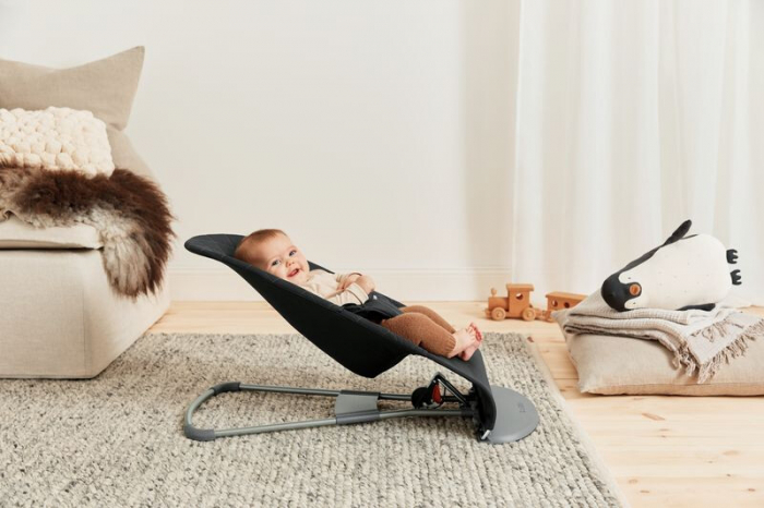 BabyBjorn - Balansoar Bliss Black din tesatura matlasata cu aspect Clasic [2]