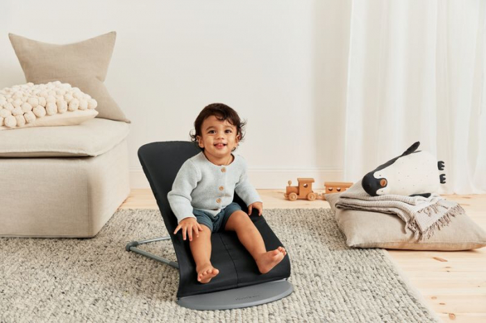 BabyBjorn - Balansoar Bliss Black din tesatura matlasata cu aspect Clasic [3]