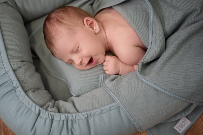 Suport de dormit Babynest, Reversibil, 70x45 cm, Pure Tricot Verde Salvia [3]