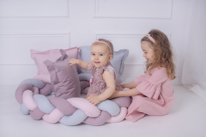 Aparatoare laterala pat Bumper impletit, Cu inchidere velcro, Bumbac Uni Gri - Lilac - Roz, 340x21 cm [3]