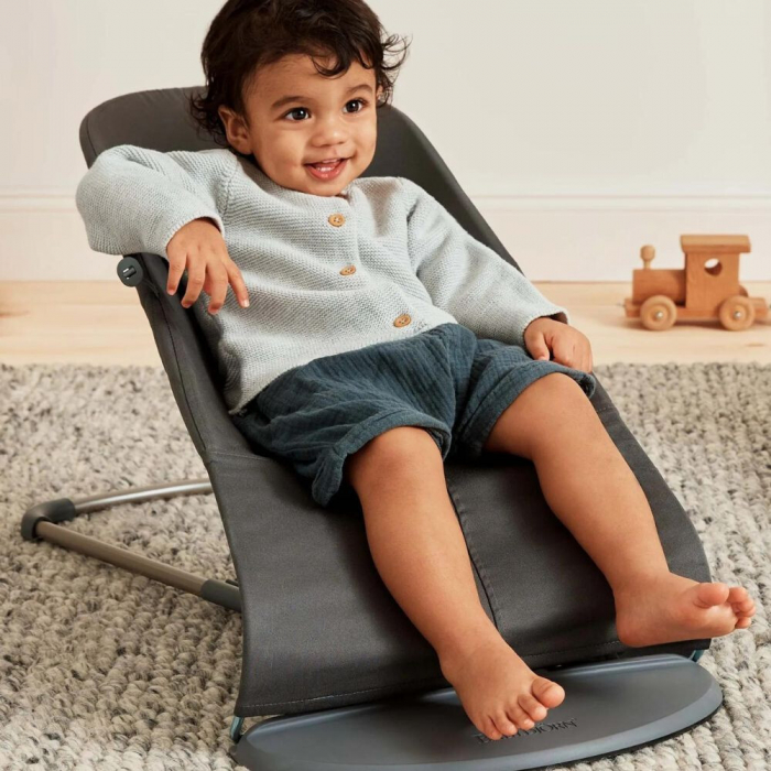 BabyBjorn - Balansoar Bliss Anthracite cu aspect delicat de petala, tesatura matlasata [5]