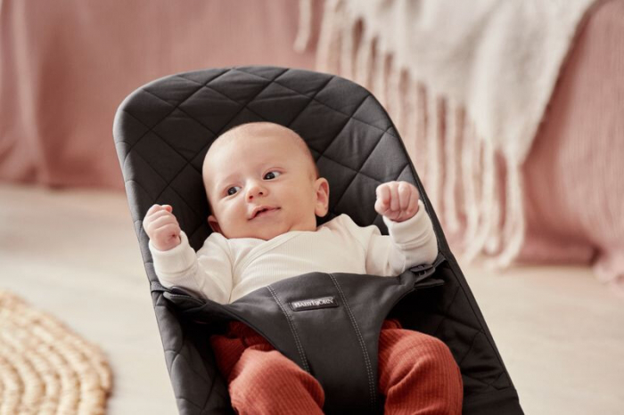 BabyBjorn - Balansoar Bliss Black din tesatura matlasata cu aspect Clasic [8]