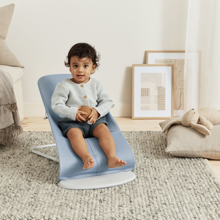 BabyBjorn - Balansoar Bliss Blue cu aspect delicat de petala, tesatura matlasata [3]