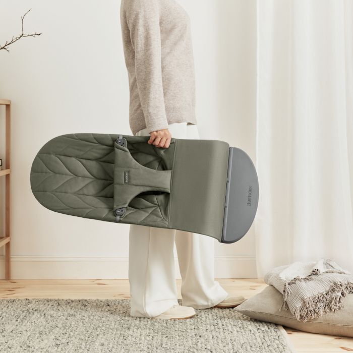 BabyBjorn - Balansoar Bliss Dark Green cu aspect delicat de petala, tesatura matlasata [7]