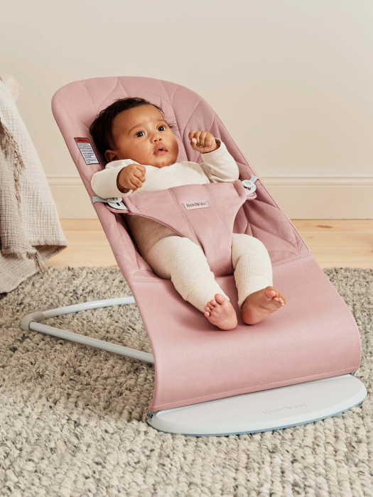 BabyBjorn - Balansoar Bliss Dusty Pink cu aspect delicat de petala, tesatura matlasata [5]