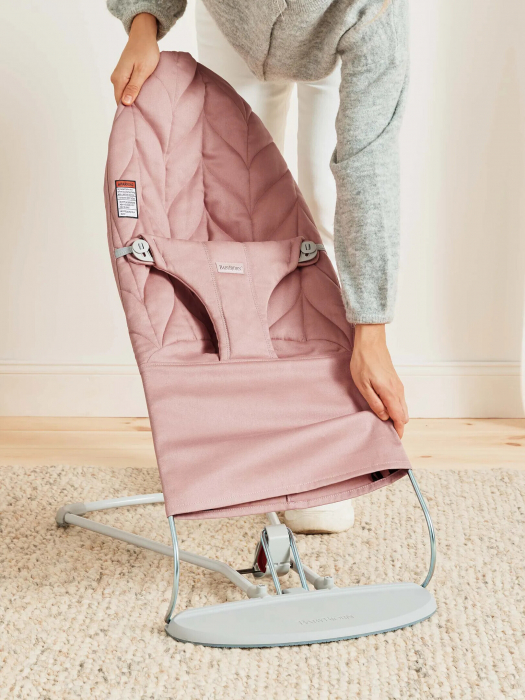 BabyBjorn - Balansoar Bliss Dusty Pink cu aspect delicat de petala, tesatura matlasata [6]
