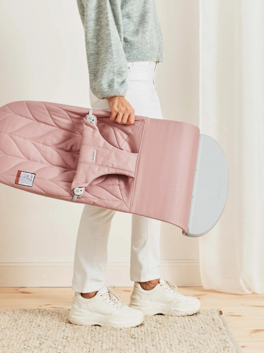 BabyBjorn - Balansoar Bliss Dusty Pink cu aspect delicat de petala, tesatura matlasata [7]
