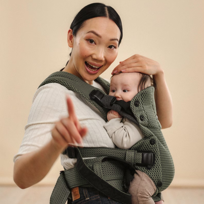 BabyBjorn - Marsupiu anatomic cu multiple pozitii de purtare colectia Harmony, 3D Mesh, Dark Green [5]