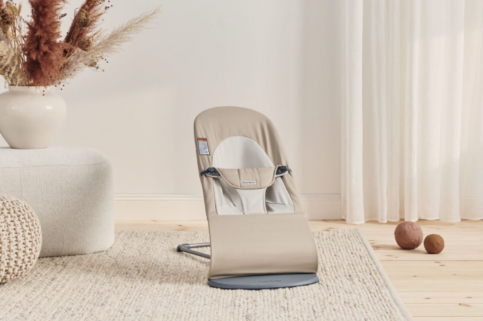 Balansoar  BabyBjorn Balance Soft Khaki cu detalii Beige, Bumbac [6]
