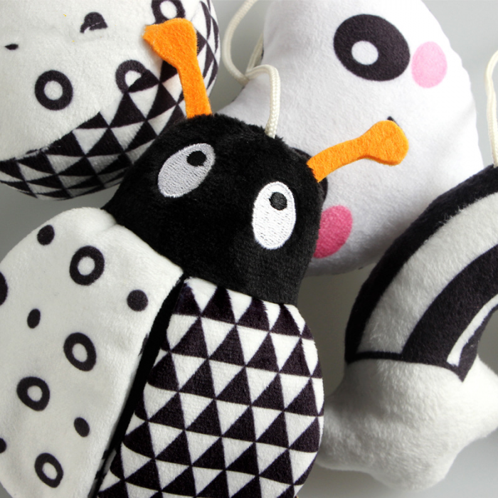 Carusel mobil alb&negru ''Fly to the sky'' [3]
