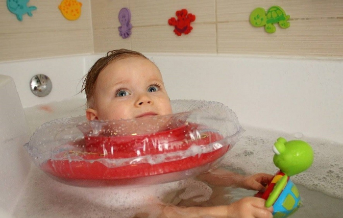 Colac de gat pentru bebelusi Babyswimmer Roz 0-24 luni [2]