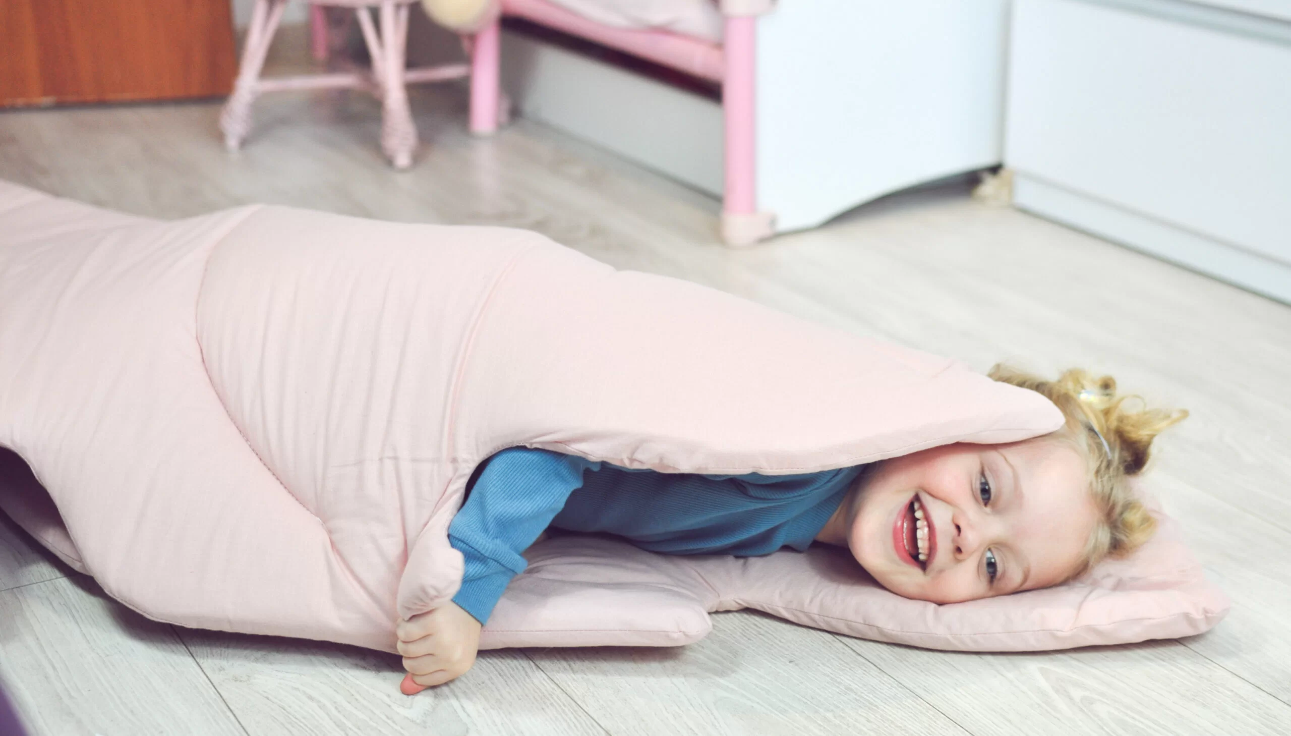 Covoras de joaca termic Frunza Pure Rose 150x105x5cm, pliabil, bumbac 100% si umplutura antialergica BabySoft  , protectie impotriva loviturilor [3]