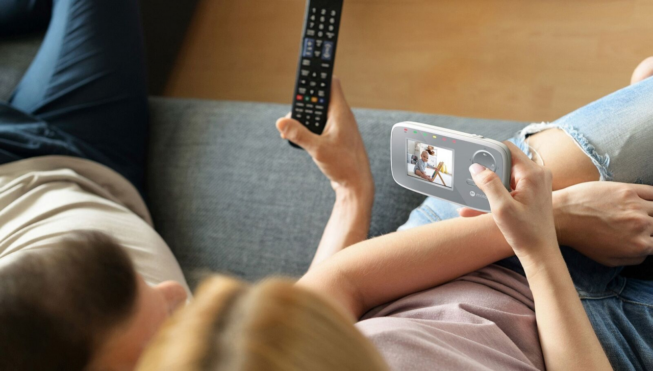 Dispozitiv de monitorizare video pentru bebeluși, Motorola VM482 [3]