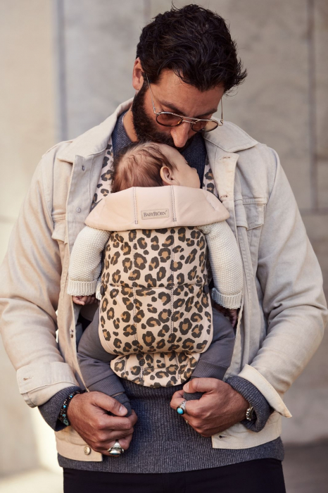 Marsupiu anatomic cu multiple pozitii de purtare Mini Beige/Leopard Bumbac Editie Limitata [3]