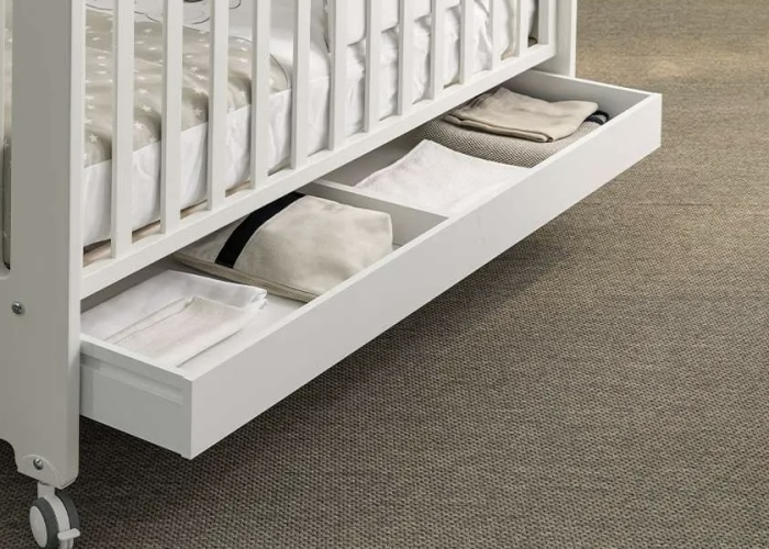 Patut Bebe Mio alb cu 2 laterale culisante, sertar, suport saltea reglabil [2]