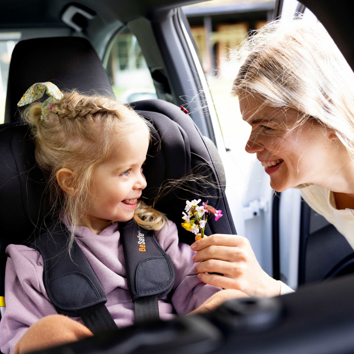 Scaun auto copii BeSafe Beyond Negru Soft Breeze de la 6 luni la 6 ani [12]