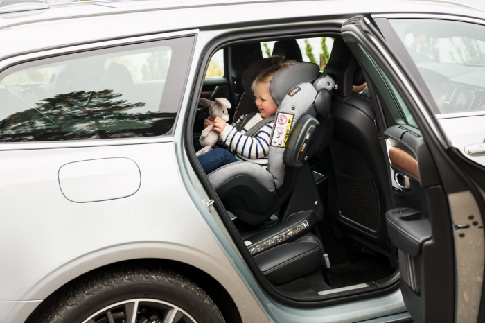 Scaun auto copii iZi Kid X3 i-Size - Fresh Black Cab [6]