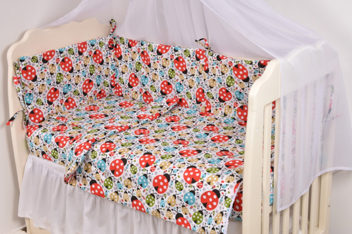 Set complet lenjerie si aparatori patut 120x60 cm model buburuze [3]