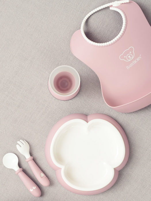 Set hranire: farfurie, lingurita, furculita, pahar si bavetica pentru bebe, Powder Pink [3]