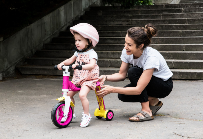 Trotineta copii 1-4 ani, transformabila 2in1, HighwayBaby+ Roz Galben, Scoot and Ride [4]