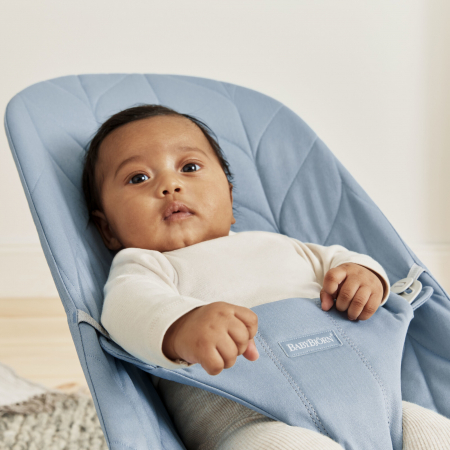 BabyBjorn - Balansoar Bliss Blue cu aspect delicat de petala, tesatura matlasata [3]