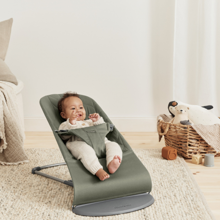 BabyBjorn - Balansoar Bliss Dark Green cu aspect delicat de petala, tesatura matlasata [5]