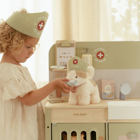 Cabinet veterinar din lemn, cu accesorii incluse LITTLE DUTCH - LD2546 [1]