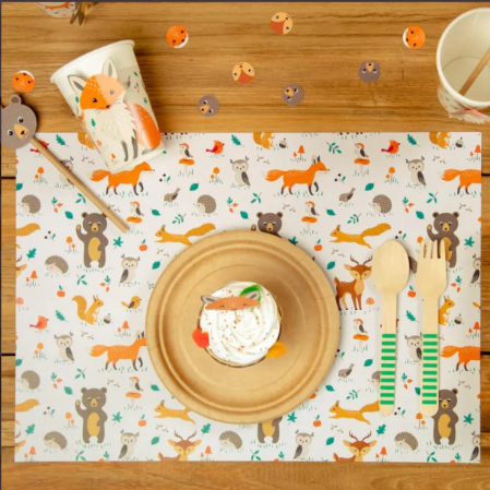 Accesorii aniversare - Set de masa ''animalele din padure''