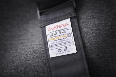 Marsupiu  BabyBjorn anatomic Mini, cu pozitii multiple de purtare Dark Grey, 3D Jersey [13]