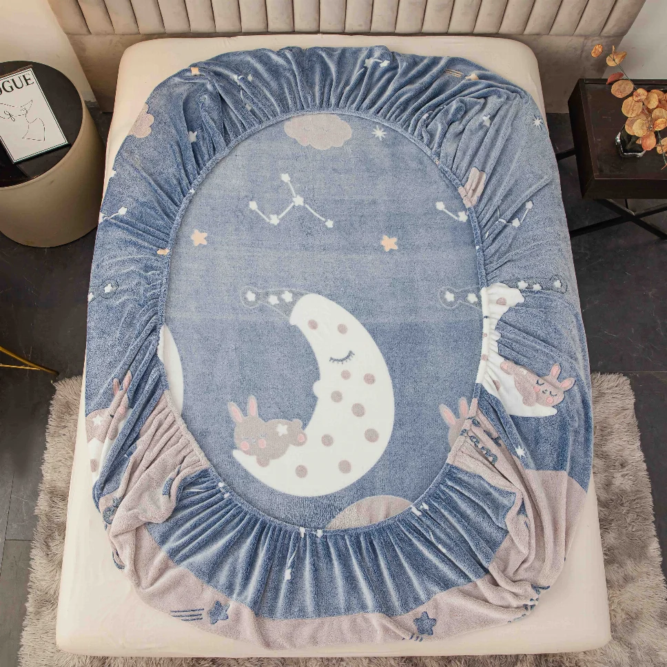 Huse de pat cocolino 180x200 cm cu flori lila și alb, cu lună și nori pufoși-HJC145 [3]