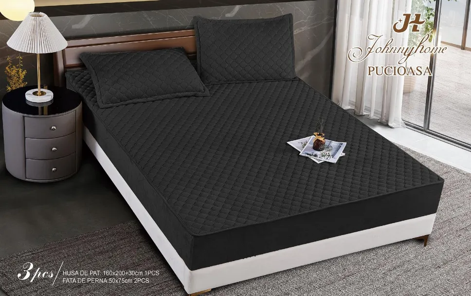 Huse tip Topper 180x200 - Husa tip Topper cu elastic din catifea 180x200, negru cu romburi matlasate-BB11