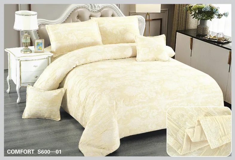 Lenjerii Creponate - Lenjerie de pat Creponata,Pat dublu,cu Elastic, crem cu model floral discret-S601