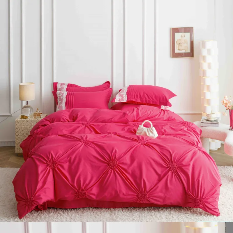 Lenjerii de pat Finet cu PLIURI - Lenjerie de pat din finet, cu pliuri si inimioare brodate,Fucsia-BR8