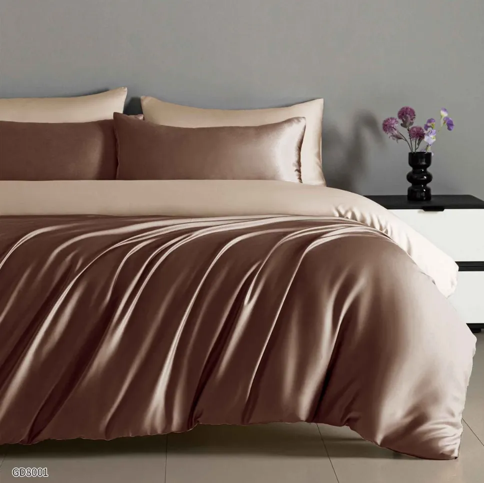 Lenjerii de pat Saten 4 piese cu elastic - Lenjerie de pat din satin cu 4 piese și cearceaf cu elastic, brun auriu cu falduri-GD8001