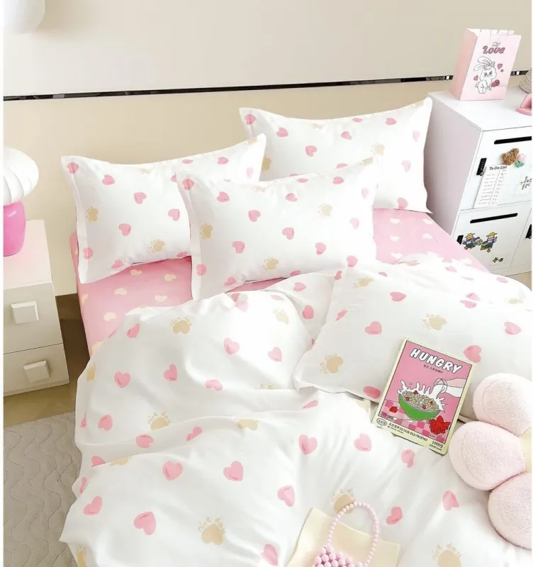 OFERTA 1+1 - Lenjerie de pat Finet Pucioasa 6 piese,Crem cu inimioare roz-R564