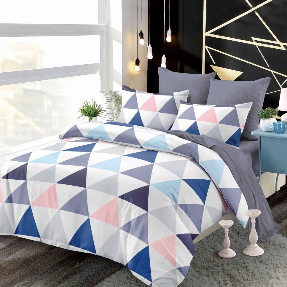 LENJERII CU ELASTIC 1+1 - Lenjerii de pat Finet 6 piese cu Elastic, alb cu triunghiuri albastre și roz-FEL287