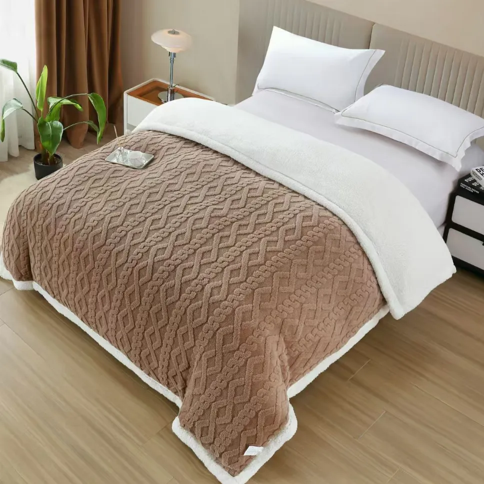 PATURI COCOLINO - Patura Cocolino cu Blanita si fermoar 200x230 cm, maro cu împletitură discretă-CN12