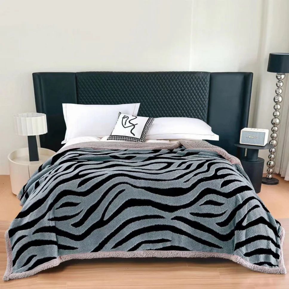 PATURI COCOLINO - Patura Cocolino Dubla cu Blanita, gri cu dungi negre-AB4