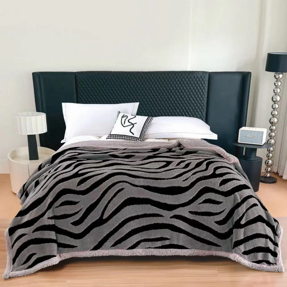 PATURI COCOLINO - Patura Cocolino Dubla cu Blanita, gri cu dungi negre-AB6