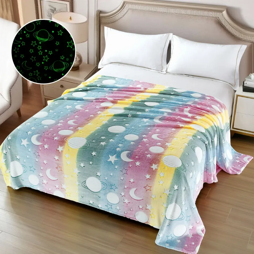 Paturi cocolino fosforescente - Patura Cocolino Fosforescenta 200x230 cm, curcubeu cu stele și planete luminoase-Z1