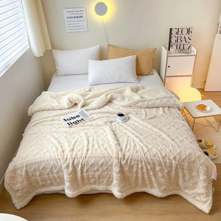 OFERTA PATURI COCOLINO - Patura Groasa Cocolino cu Blanita, alb texturat cu detalii discrete-NR10