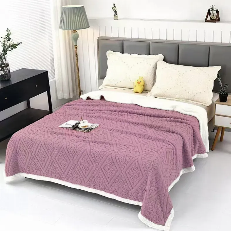 PATURI COCOLINO - Patura Groasa Cocolino cu Blanita, lila cu model geometric in relief-NR15