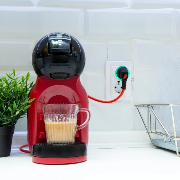 SHELLY Plus S - Priza smart cu WiFi si Bluetooth, monitorizare consum, 12A [3]